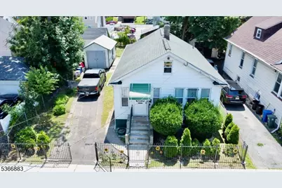 10-12 Medbourne Ave, Irvington, NJ 07111 - Photo 13