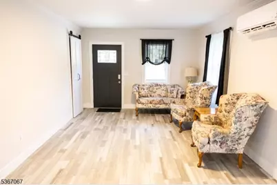 4 Bear Pond Trl, Hopatcong, NJ 07821 - Photo 3