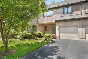 2 Lynn Ct, Morristown, NJ 07960 - Photo 1