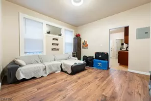 78 Willoughby St, Newark, NJ 07112 - Photo 5