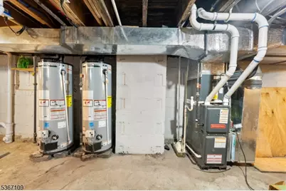 78 Willoughby St, Newark, NJ 07112 - Photo 11