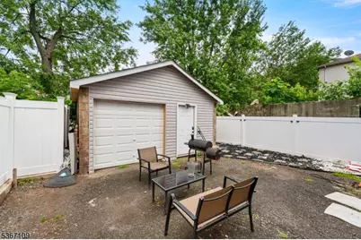 78 Willoughby St, Newark, NJ 07112 - Photo 13