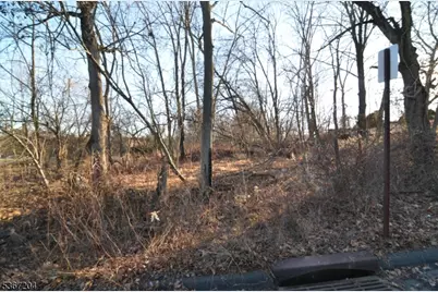 12 Corcoran St, Flemington, NJ 08822 - Photo 3