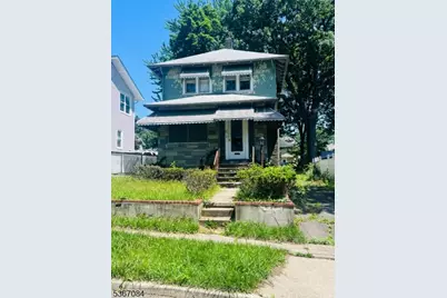 81 Franklin Rd, Teaneck Township, NJ 07666 - Photo 1