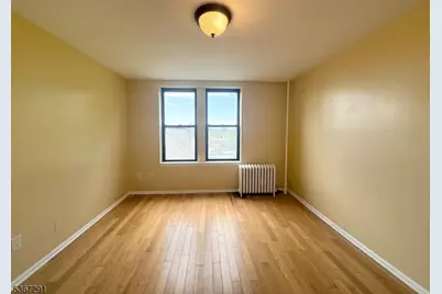 2271 John F Kennedy Blvd #304, Jersey City, NJ 07304 - Photo 5