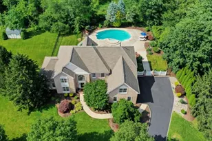 24 Montfort Dr, Montgomery Township, NJ 08502 - Photo 1