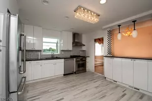 34 Lincoln St, Roseland, NJ 07068 - Photo 5