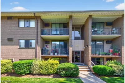 462C Liberty St #109, Little Ferry, NJ 07643 - Photo 1