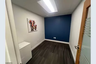 2035 Hamburg Tpke, Wayne, NJ 07470 - Photo 5