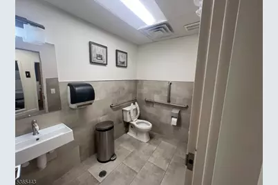 2035 Hamburg Tpke, Wayne, NJ 07470 - Photo 7