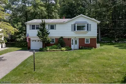 1 Lackawanna Trl, Hopatcong, NJ 07843 - Photo 1