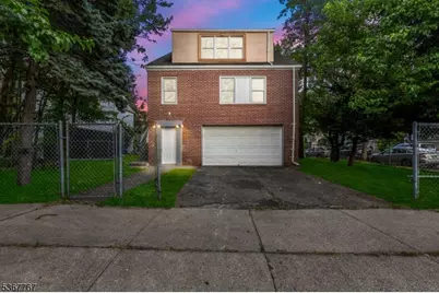 242-244 Eastern Pkwy, Newark, NJ 07106 - Photo 1