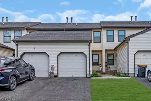 614 Almond Ct, Raritan Township, NJ 08822 - Photo 1