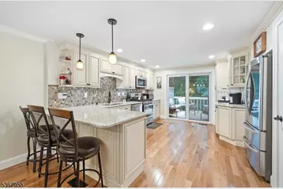 17 Quail Ct, Hardyston Township, NJ 07419 - Photo 1