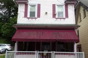 190 Market St, Belvidere, NJ 07823 - Photo 1