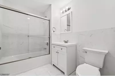 180 Carroll St, Paterson, NJ 07501 - Photo 23