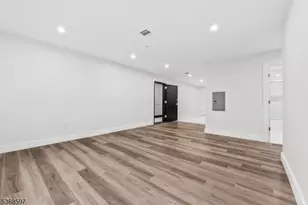 180 Carroll St, Paterson, NJ 07501 - Photo 17