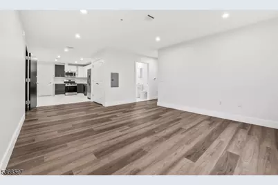 180 Carroll St, Paterson, NJ 07501 - Photo 11