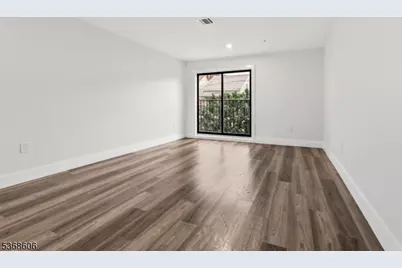 180 Carroll St, Paterson, NJ 07501 - Photo 17