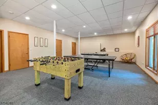 81 Columbus Ave, Totowa, NJ 07512 - Photo 27