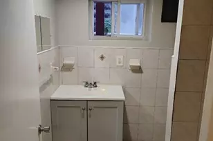 6 Emerson St, East Orange, NJ 07018 - Photo 21