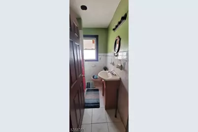 6 Emerson St, East Orange, NJ 07018 - Photo 11