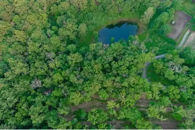 5 Meadow Cliff Ln, Hardwick Township, NJ 07825 - Photo 5