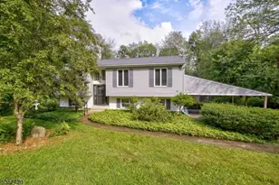 13 Chickadee Rd, Mount Olive, NJ 07828 - Photo 1