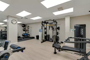 1203 River Rd, Edgewater, NJ 07020 - Photo 23