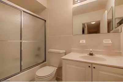 1000 Gates Court #1047, Parsippany, NJ 07950 - Photo 15