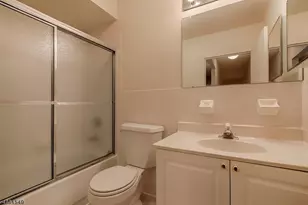 1000 Gates Ct, Parsippany, NJ 07950 - Photo 15