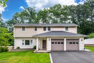 10 Vincent Pl, Verona, NJ 07044 - Photo 1