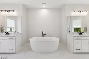 44 Willow Ln, Parsippany, NJ 07054 - Photo 19