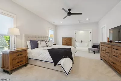 44 Willow Lane, Parsippany, NJ 07054 - Photo 17