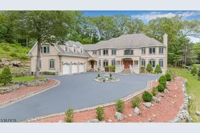 94 Saw Mill Rd, Kinnelon, NJ 07405 - Photo 1