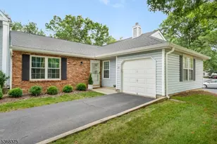 322 Shilling Dr, Franklin Township, NJ 08873 - Photo 1