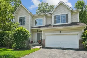 81 Schindler Way, Fairfield, NJ 07004 - Photo 1