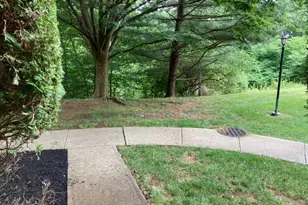 28 Stevens Ct Ondo, Bedminster Township, NJ 07921 - Photo 1