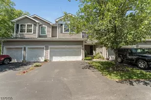 42 Alexandra Way, Clinton, NJ 08809 - Photo 1