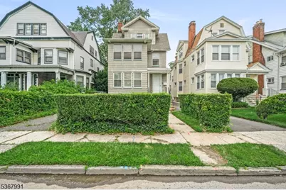 281 S Burnett St, East Orange, NJ 07018 - Photo 1