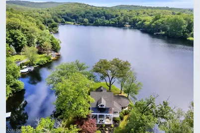 15 W Shore Rd, Bloomingdale, NJ 07403 - Photo 1