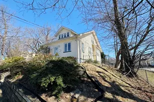 435 Broughton Ave, Bloomfield, NJ 07003 - Photo 1