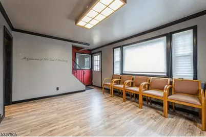 194 Eagle Rock Ave, Roseland, NJ 07068 - Photo 5