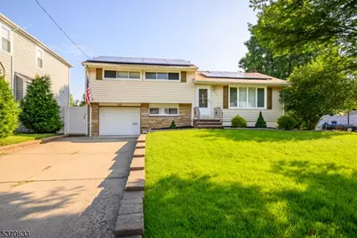 687 Sycamore St, Rahway, NJ 07065 - Photo 1