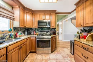 518 Eagle Rock Ave, Roseland, NJ 07068 - Photo 9