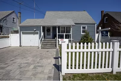 345 Garibaldi Ave, Lodi, NJ 07644 - Photo 1