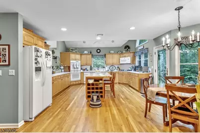 18 Hickory Run Rd, Lebanon Township, NJ 07830 - Photo 11