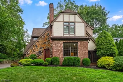 9 Midhurst Rd, Millburn, NJ 07078 - Photo 1