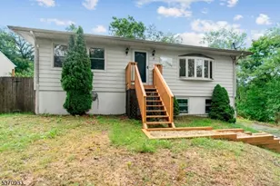 6 Union Rd, Wantage, NJ 07461 - Photo 1