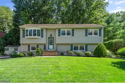 66 Overlook Rd, Bloomingdale, NJ 07403 - Photo 1